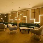 Hf Fenix Hotell 4*