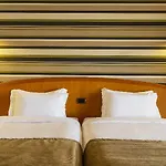 Hf Fénix 4*